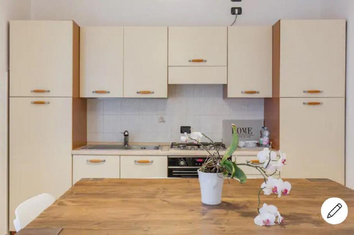 Appartement Casa Ulivi Bianco à Rivoltella del Garda Extérieur photo
